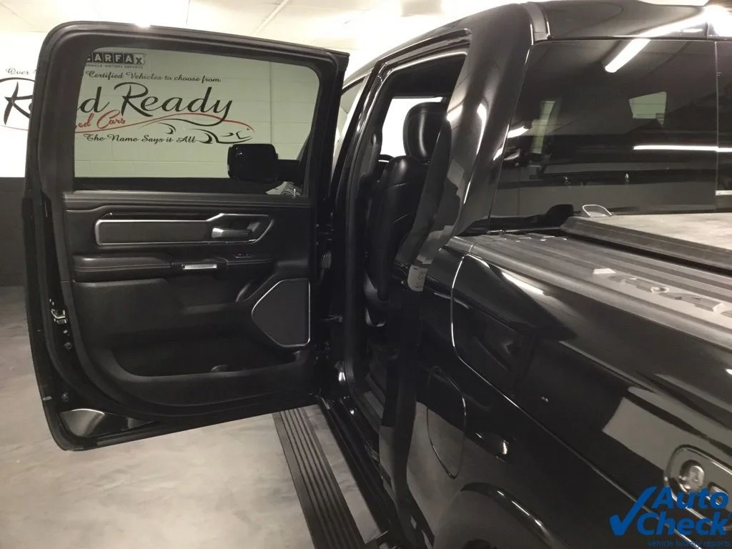 Used 2021 Black Ram Laramie image 32