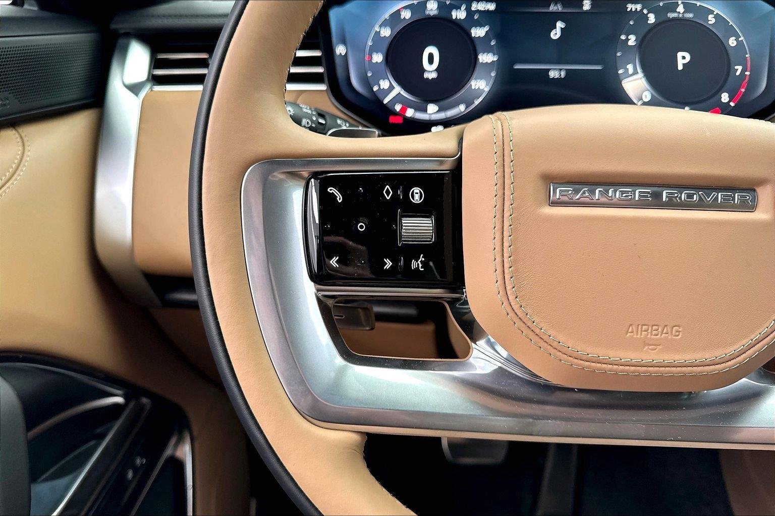New 2026  Land Rover SE image 14