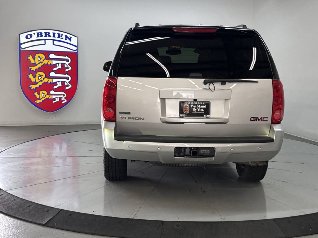 Used 2011 Pure Silver Metallic GMC SLE image 11