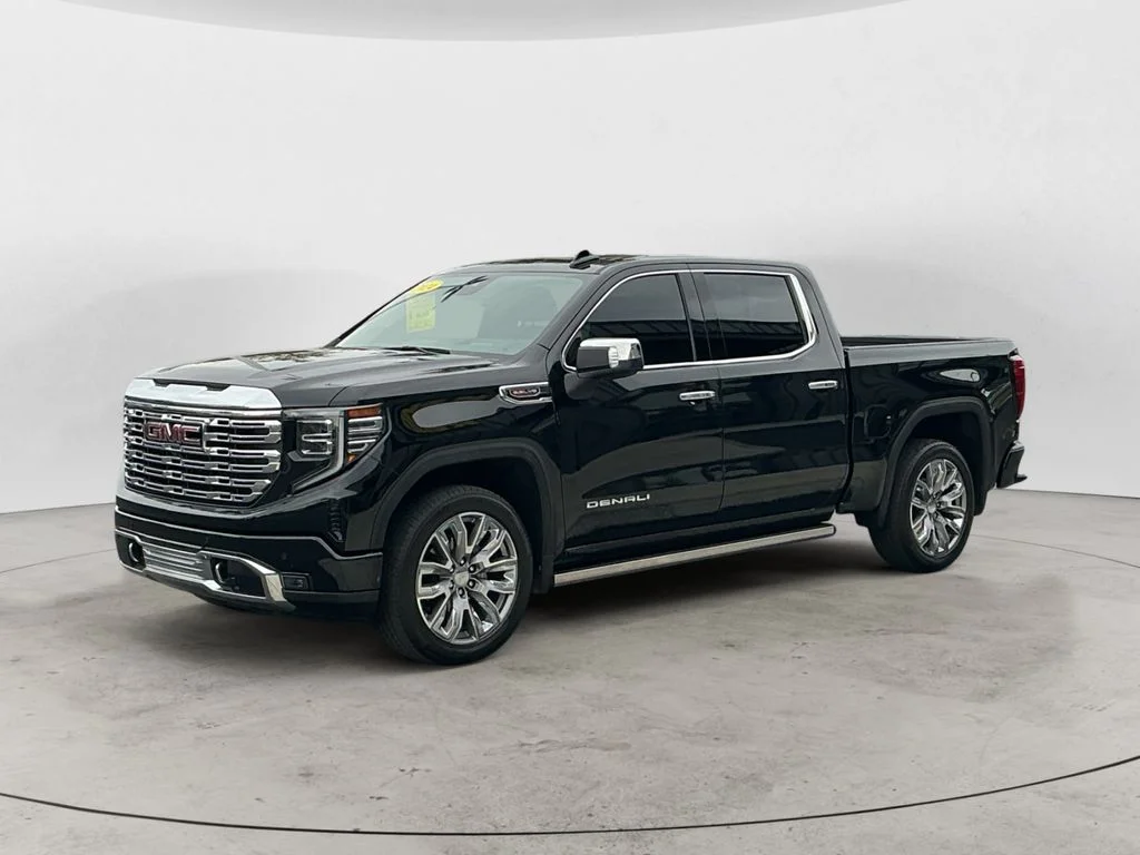 Used 2024 Black GMC Denali image 1