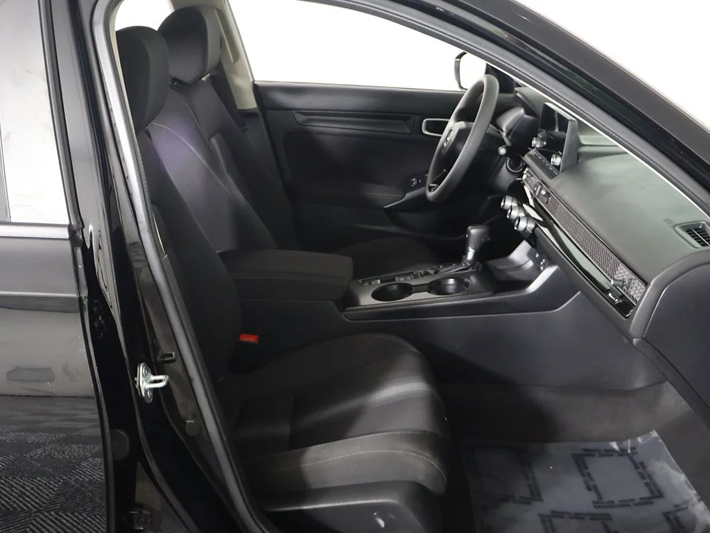 2023 Honda Civic Hatchback LX - Photo 22