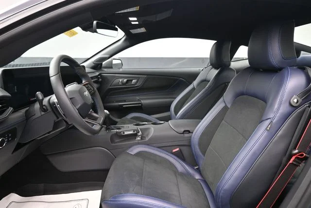 2026 Ford Mustang Dark Horse - Photo 9
