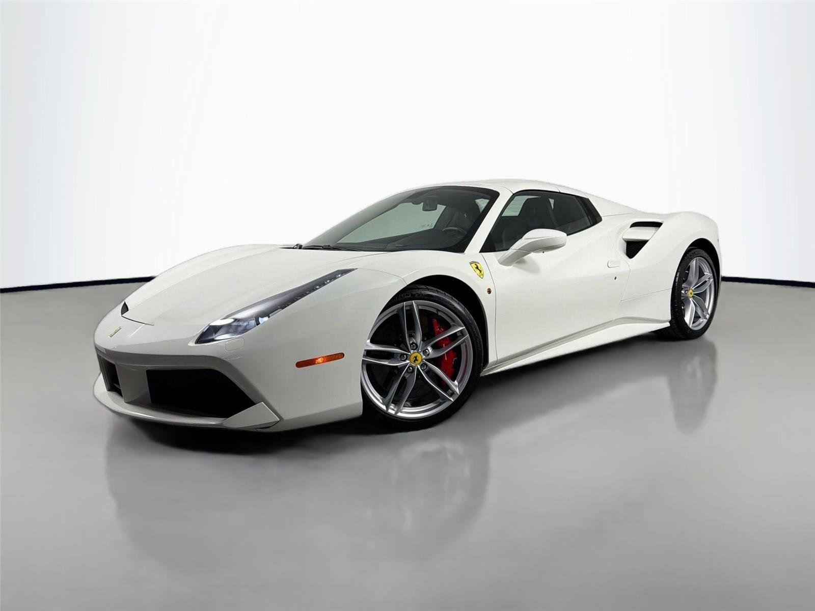2018 Ferrari 488 -'s photo