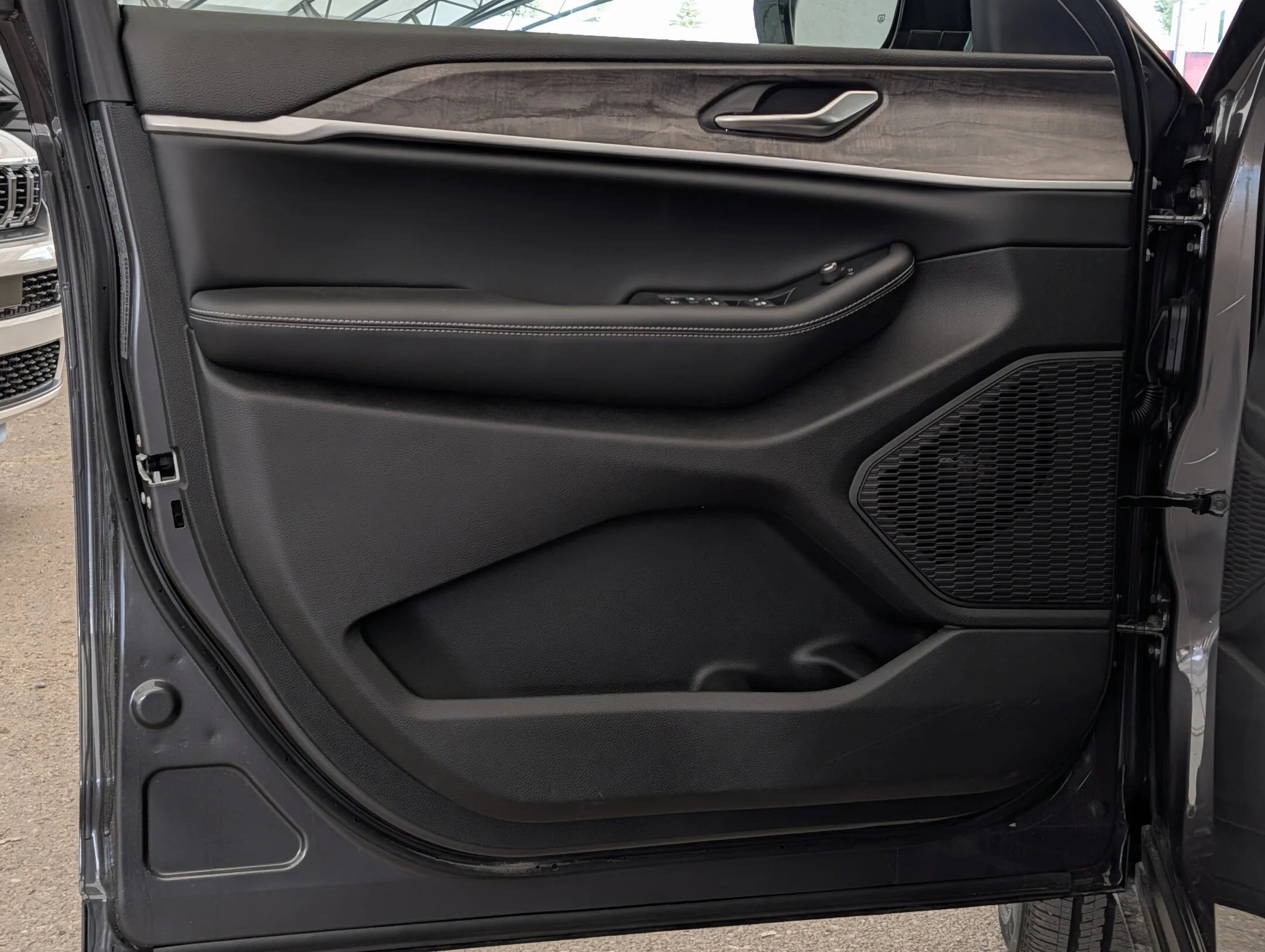 New 2026 Grey Jeep Altitude - - 20 Gloss Black Wheels - Capri Leatherette/Suede - Remote Start - Altitude Pkg & More! image 12