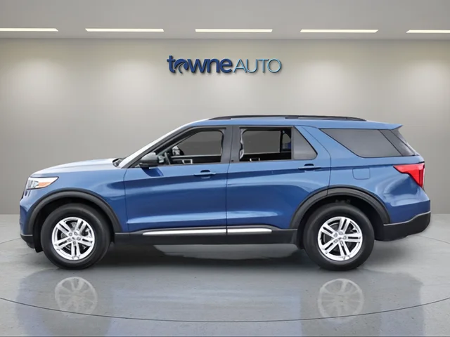 Used 2022 Blue Ford XLT image 4