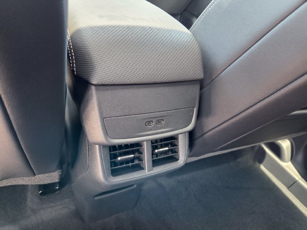 2027 Chevrolet Equinox LT - Photo 9