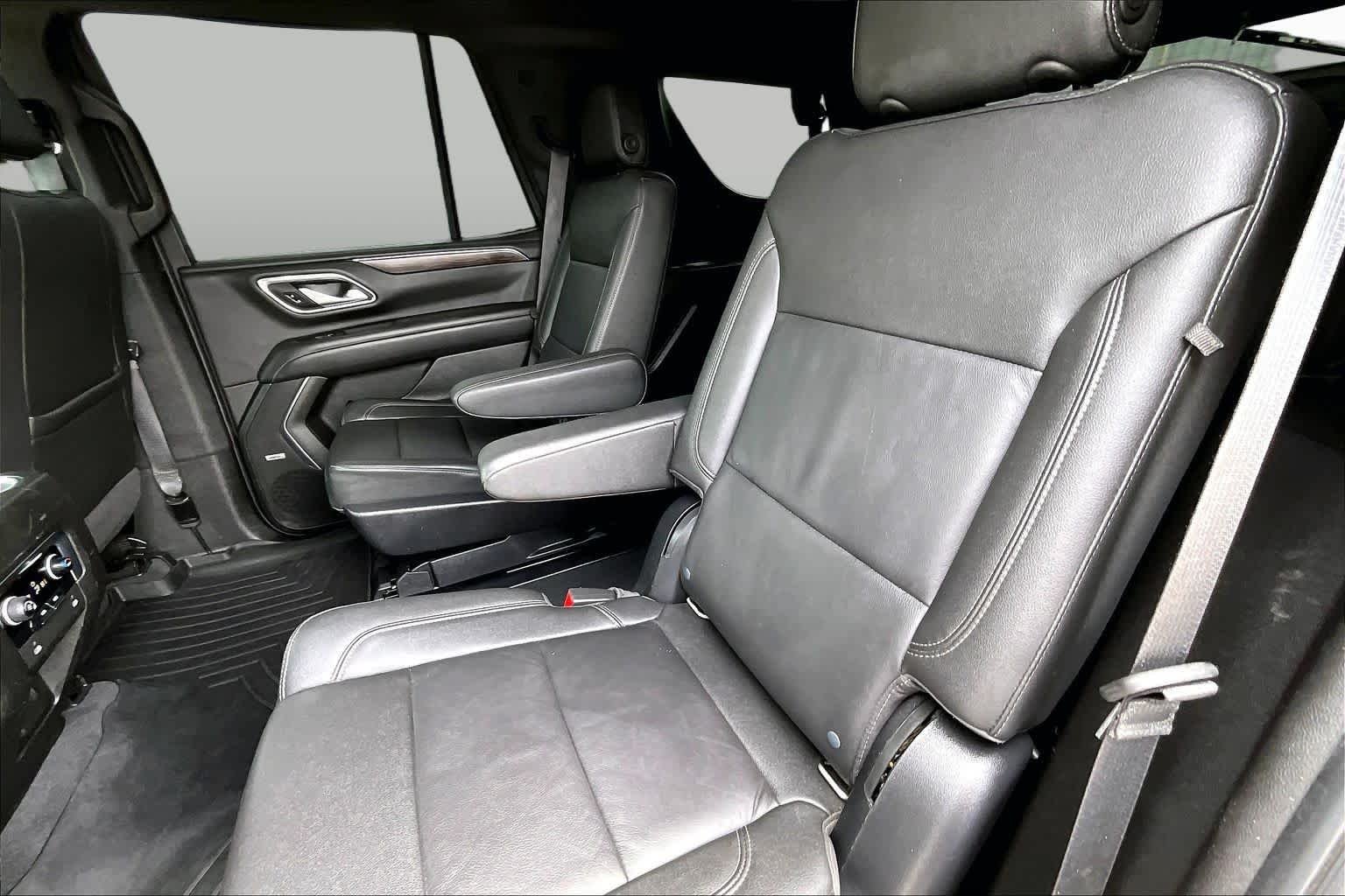 Used 2022 Summit White Chevrolet Z71 image 21