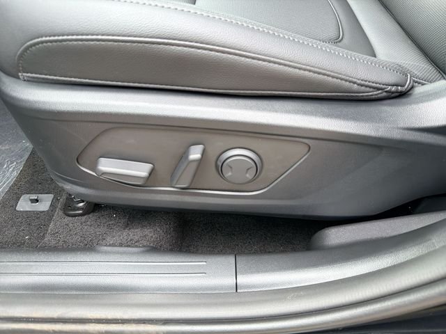 New 2026 Black Hyundai SEL Plus AWD image 42