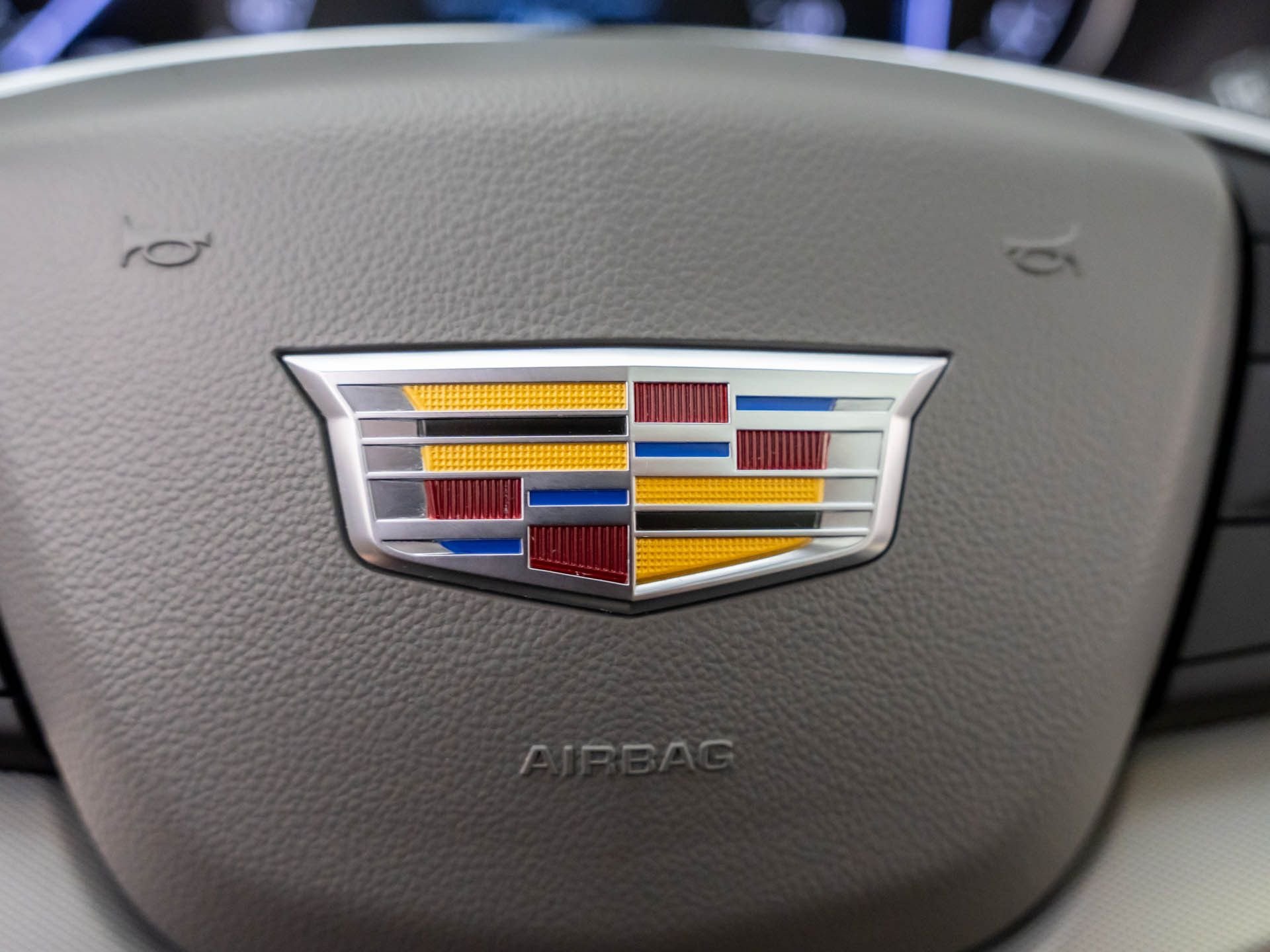 Used 2025 Black Cadillac Premium Luxury image 30