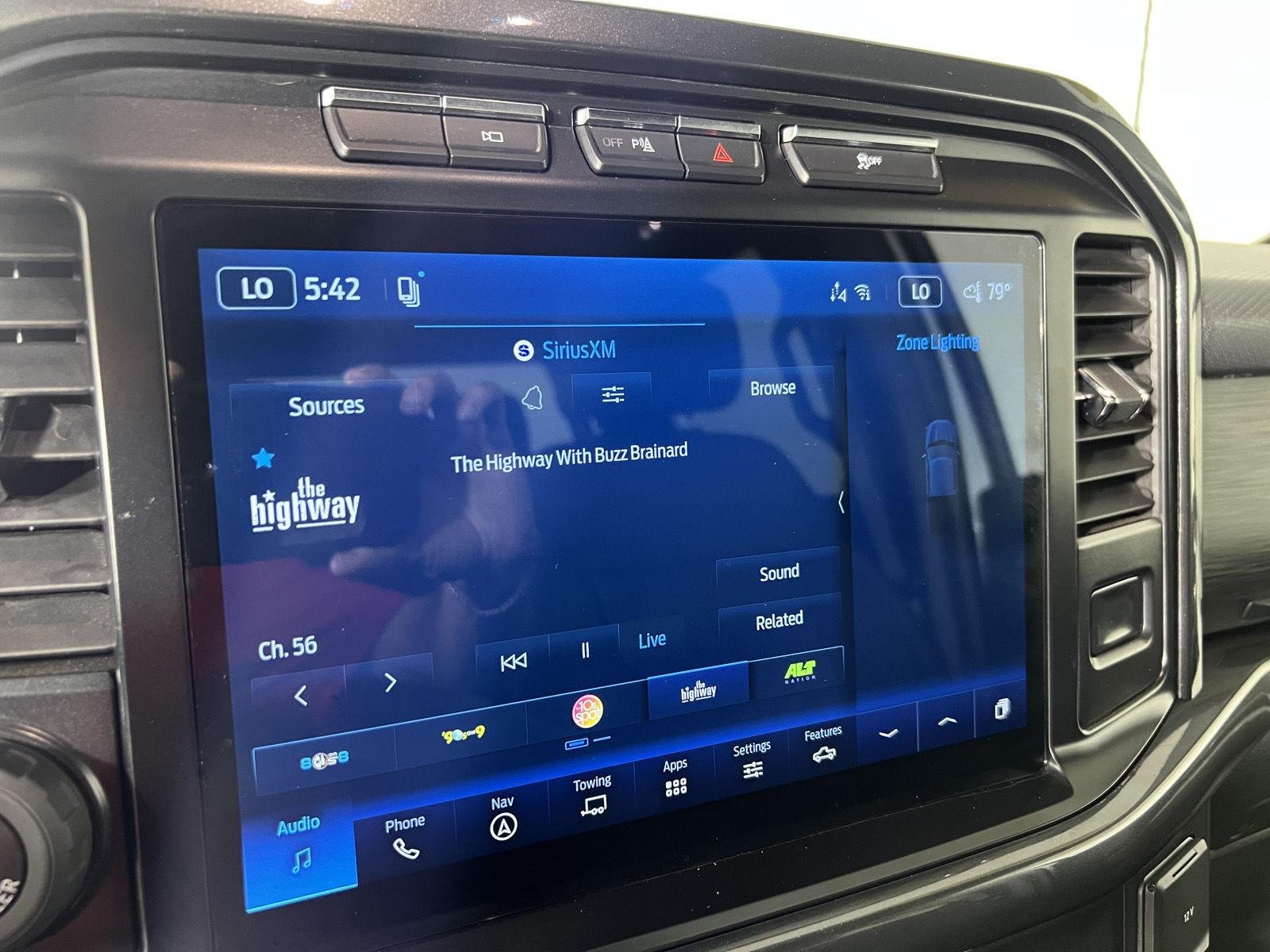 Used 2022 Oxford White Ford XLT image 15