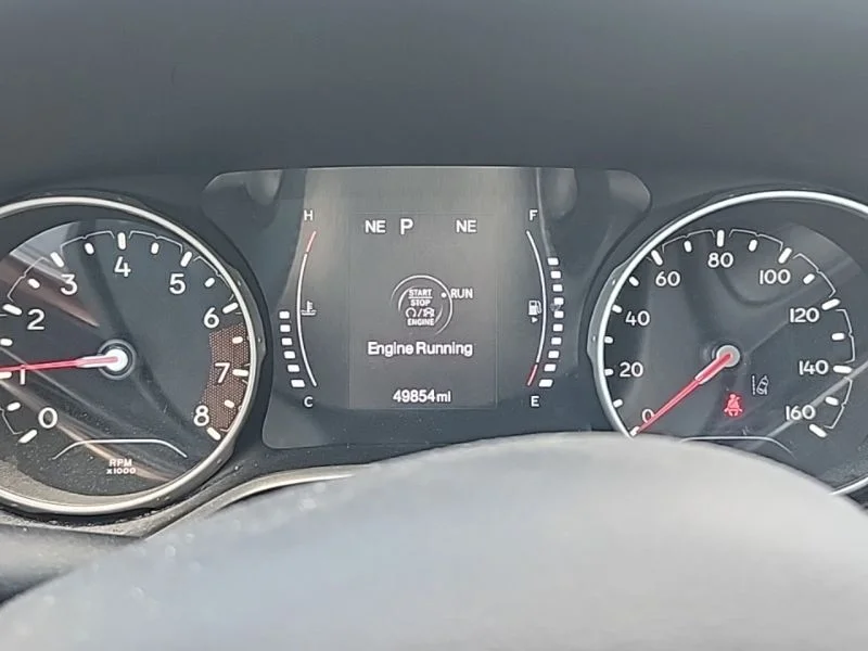 Used 2020 Black Jeep Latitude image 9