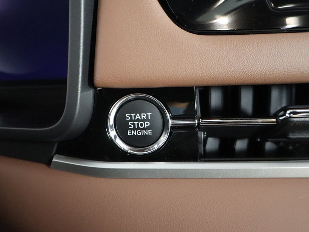 2025 Mitsubishi Outlander SEL - Photo 49