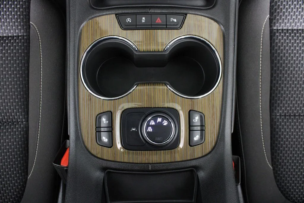 Used 2023 Black GMC SLE image 27