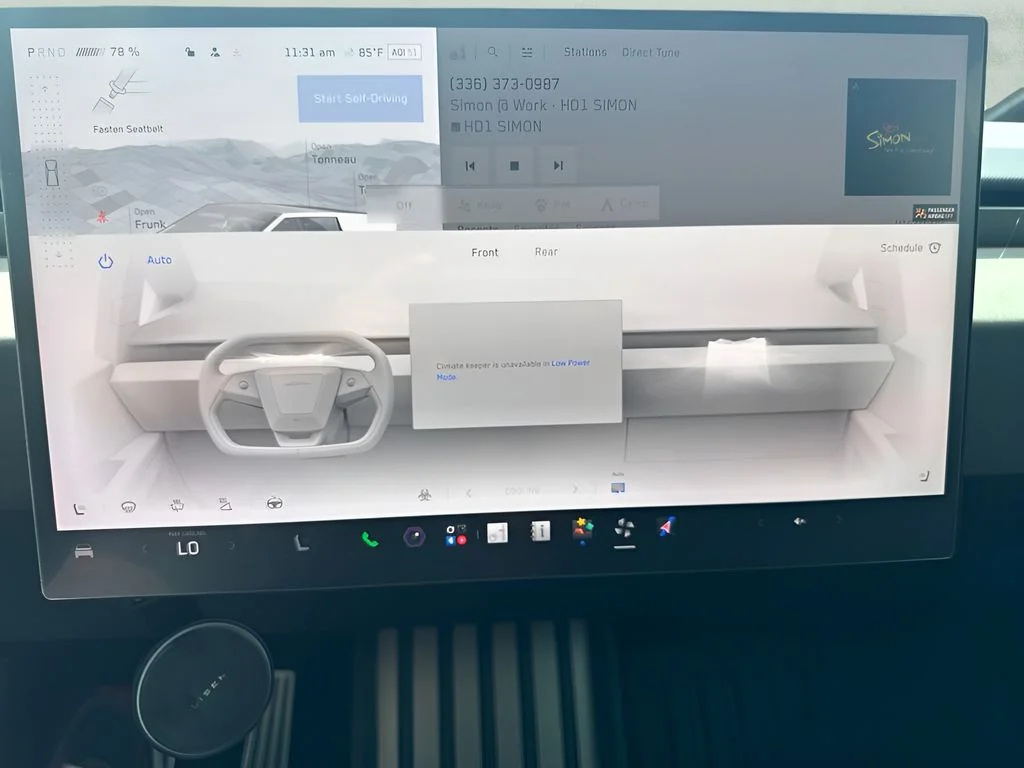 Used 2024  Tesla Base image 16