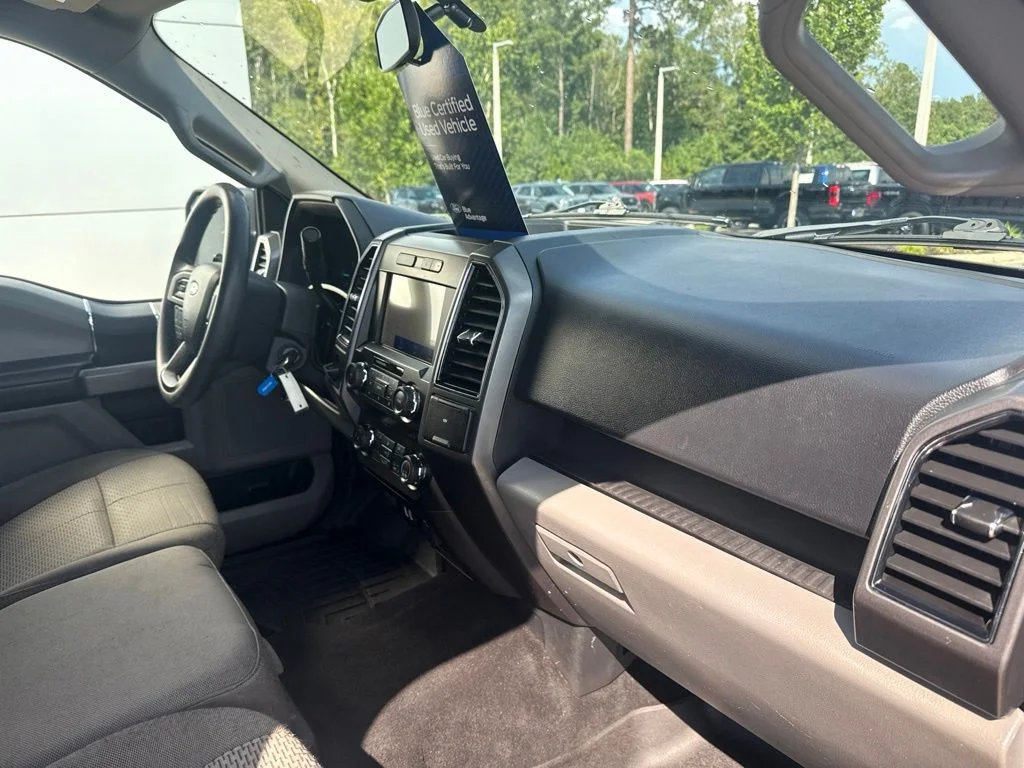 Certified Used 2020 Oxford White Ford XLT image 31