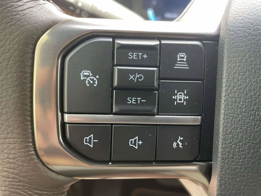 New 2026 Star White Metallic Tri-Coat Ford F-350® King Ranch® image 24