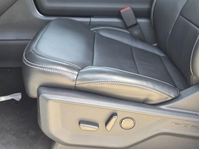 New 2026 Star White Metallic Tri-Coat Ford Platinum® image 39