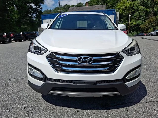 Used 2013 White Hyundai Base image 4