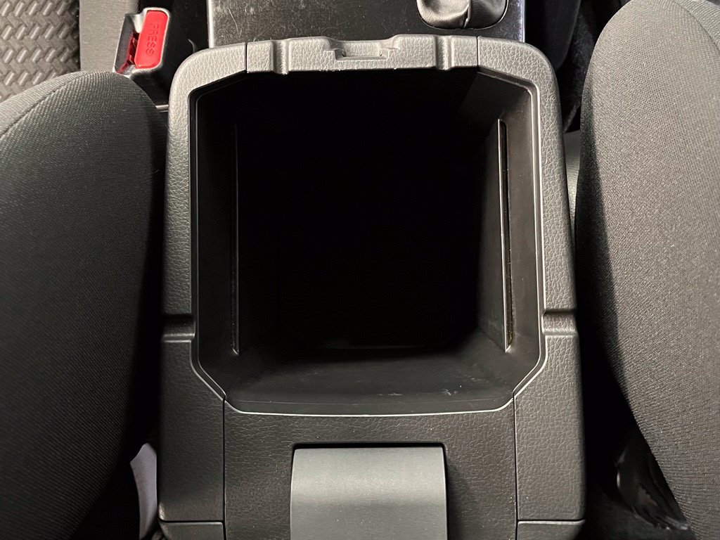 Used 2022 Octane Blue Metallic Mitsubishi ES image 25