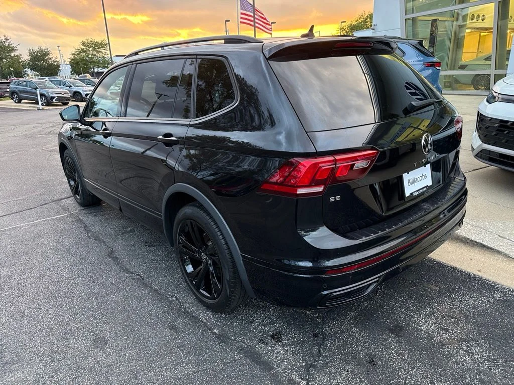 Used 2023 Deep Black Pearl Volkswagen 2.0T SE R-Line Black image 4