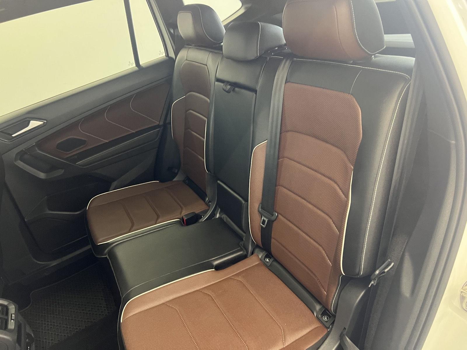 2022 Volkswagen Tiguan SEL R-LINE - Photo 18
