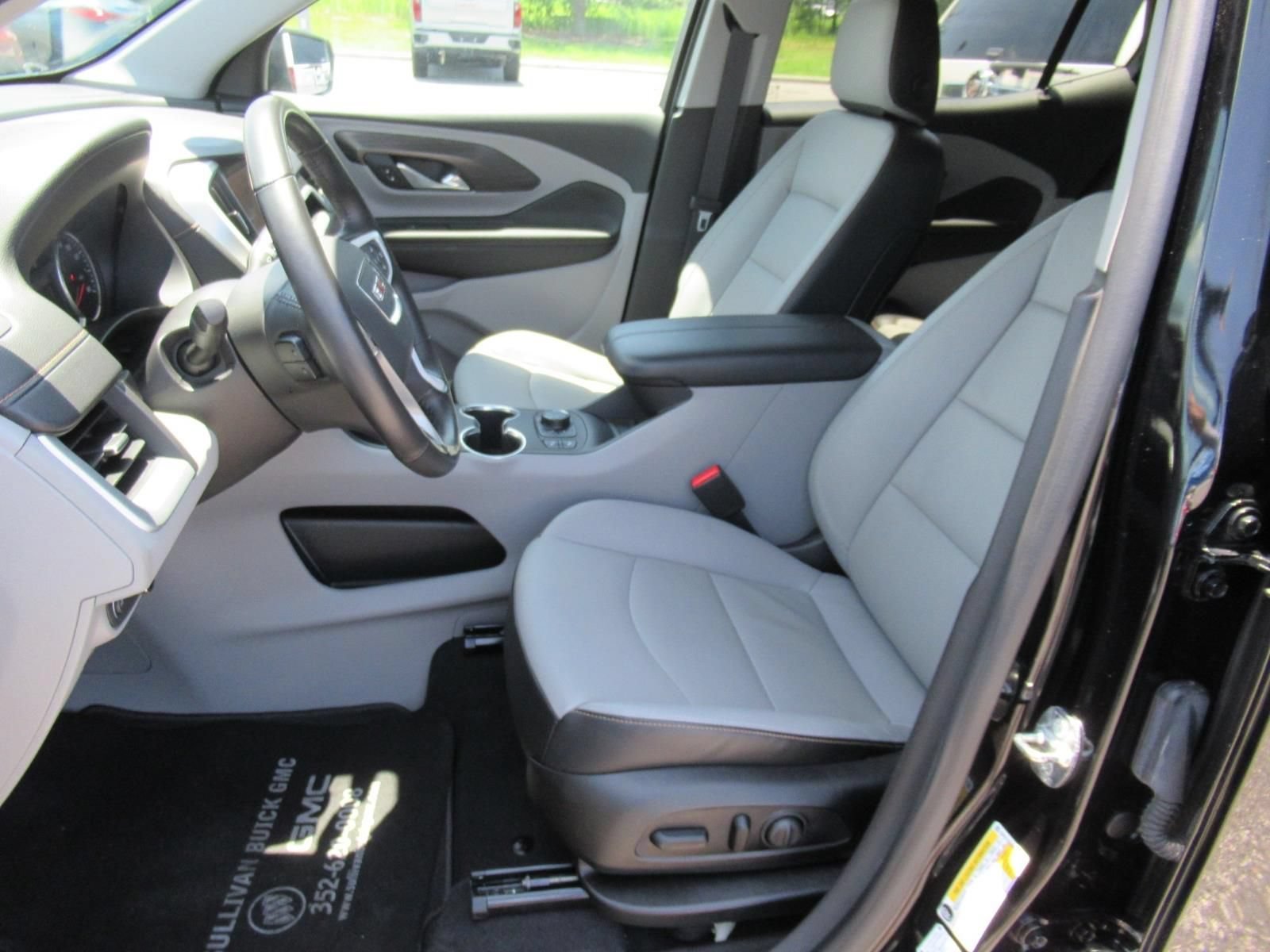 Used 2021 EBONY TWILIGHT METALLIC GMC SLT image 18