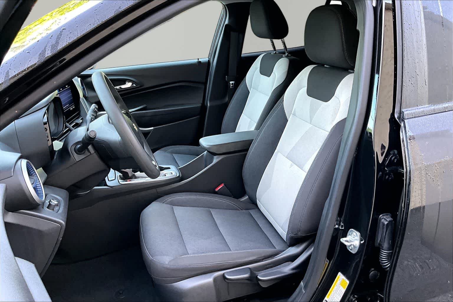 Used 2025 Mosaic Black Metallic Chevrolet LS image 8
