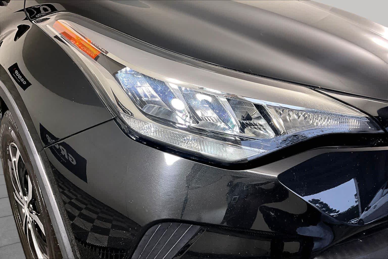 Used 2020 Black Sand Pearl Toyota LE image 26