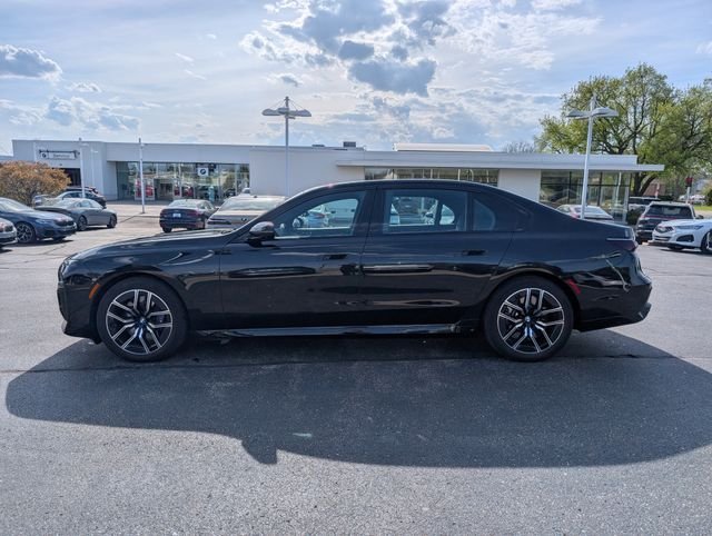 2023 BMW 7 Series 760i xDrive's photo
