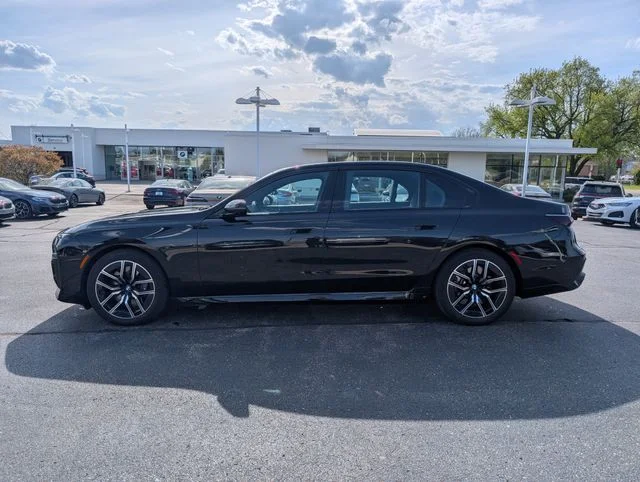 2023 BMW 7 Series 760i xDrive's photo