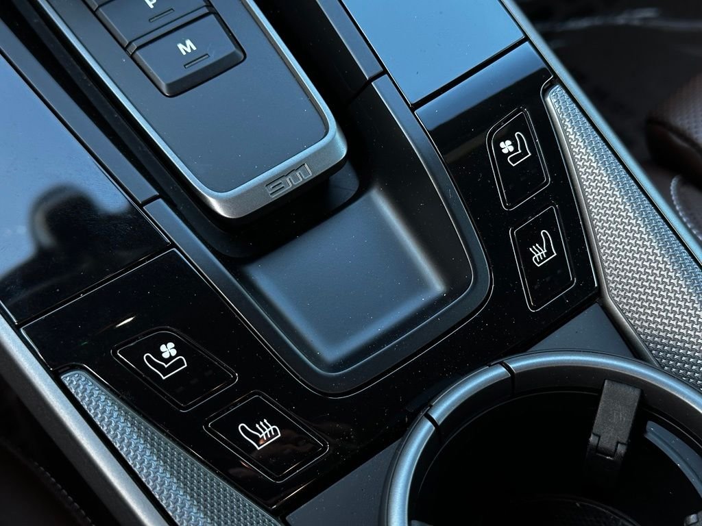 Used 2024  Porsche Carrera image 19