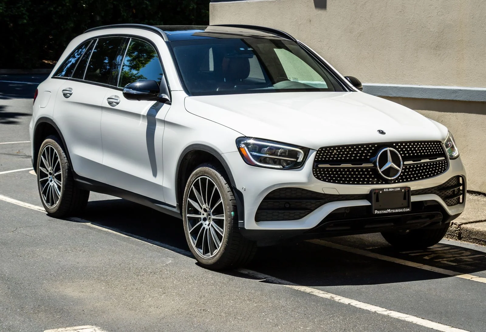 Used 2022  Mercedes-Benz GLC 300 image 10