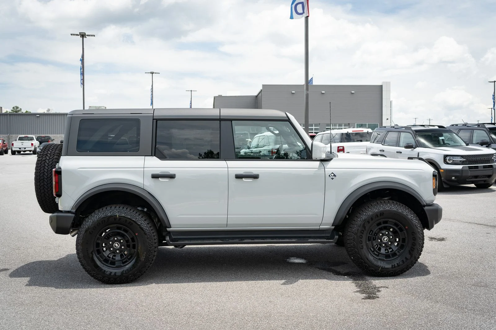 New 2026 Avalanche Gray Ford Outer Banks® image 11