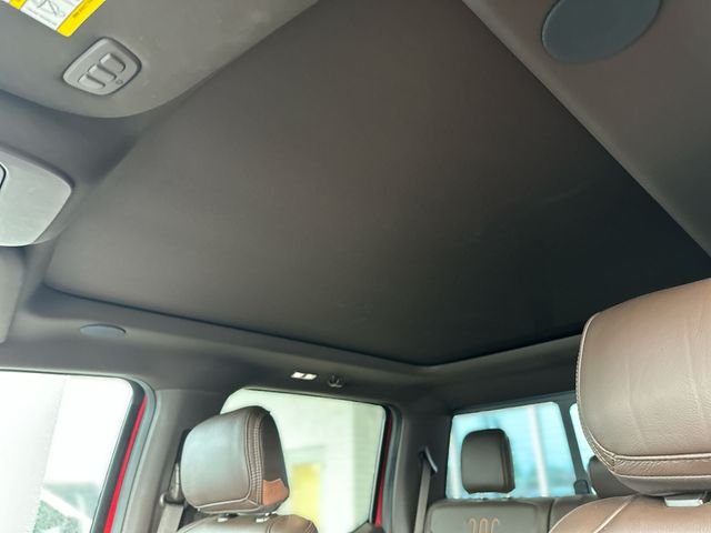 Used 2025  Ford King Ranch image 23