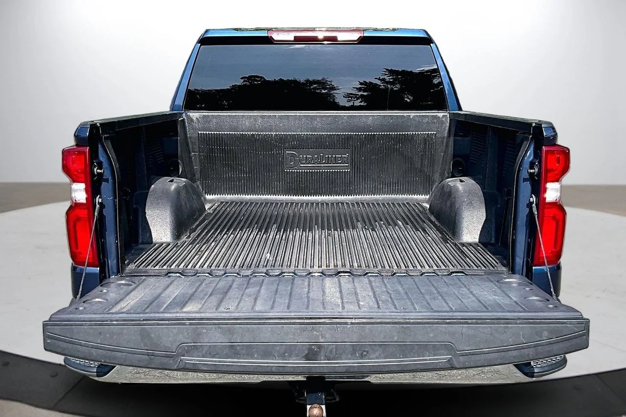 Used 2023 Blue Chevrolet LTZ image 25