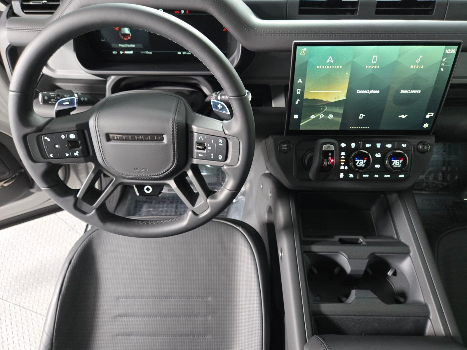 2026 Land Rover Defender OCTA - Photo 13