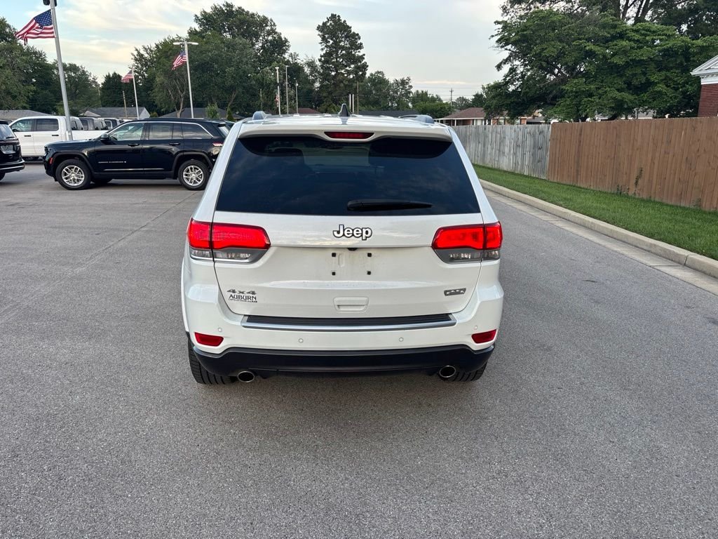 Used 2018 White Jeep Limited image 4