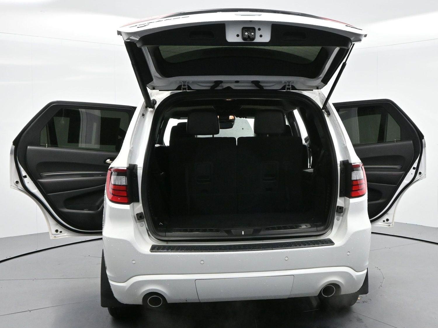 Used 2022 White Knuckle Clearcoat Dodge R/T Plus image 48