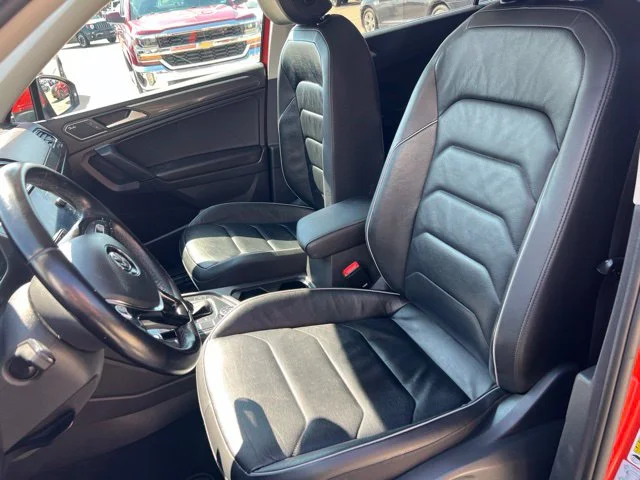 Used 2019 Red Volkswagen 2.0T SEL Premium image 11