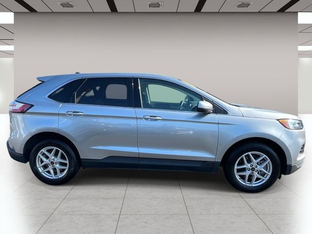 Used 2024 Silver Ford SEL image 2
