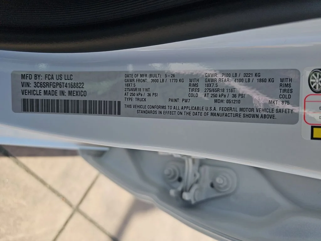 New 2026 Bright White Clear-Coat Exterior Paint RAM Tradesman image 41