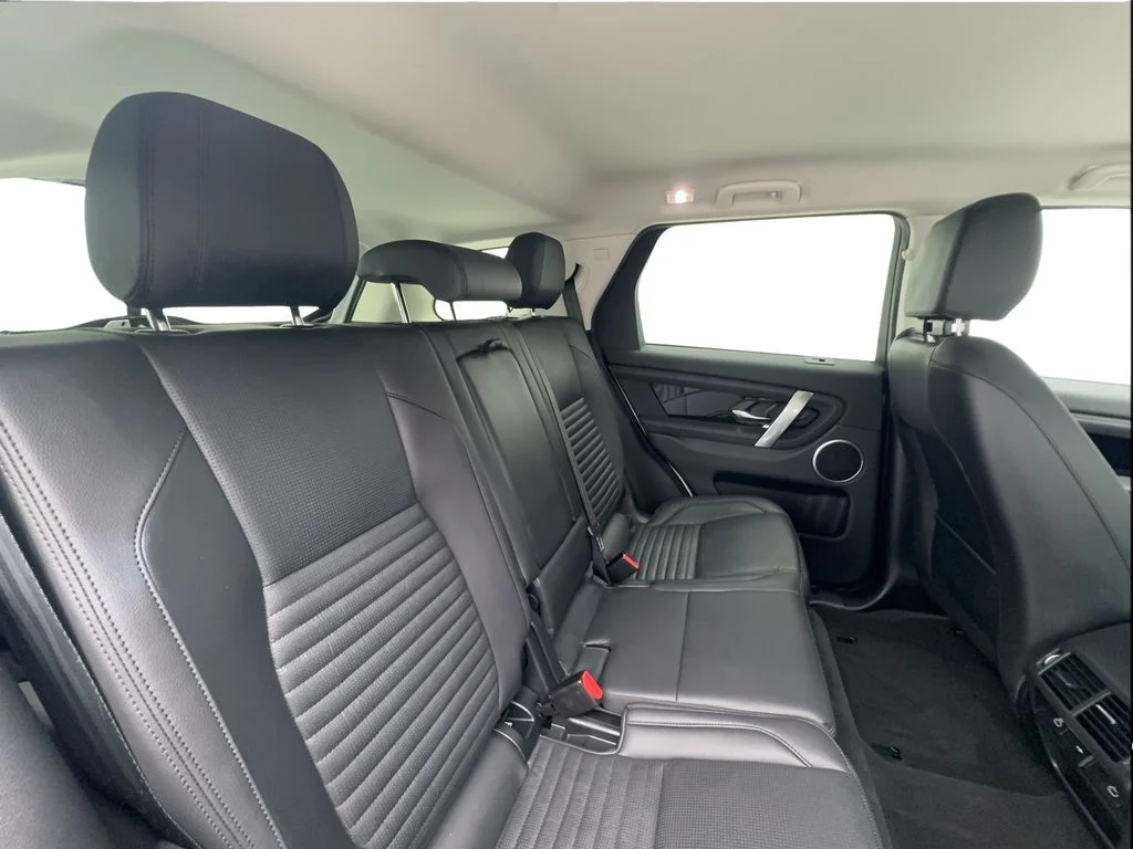Used 2023 White Land Rover S image 26