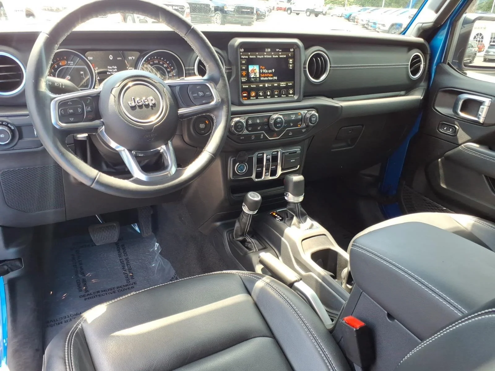 Used 2023 Hydro Blue Pearlcoat Jeep Sahara image 20