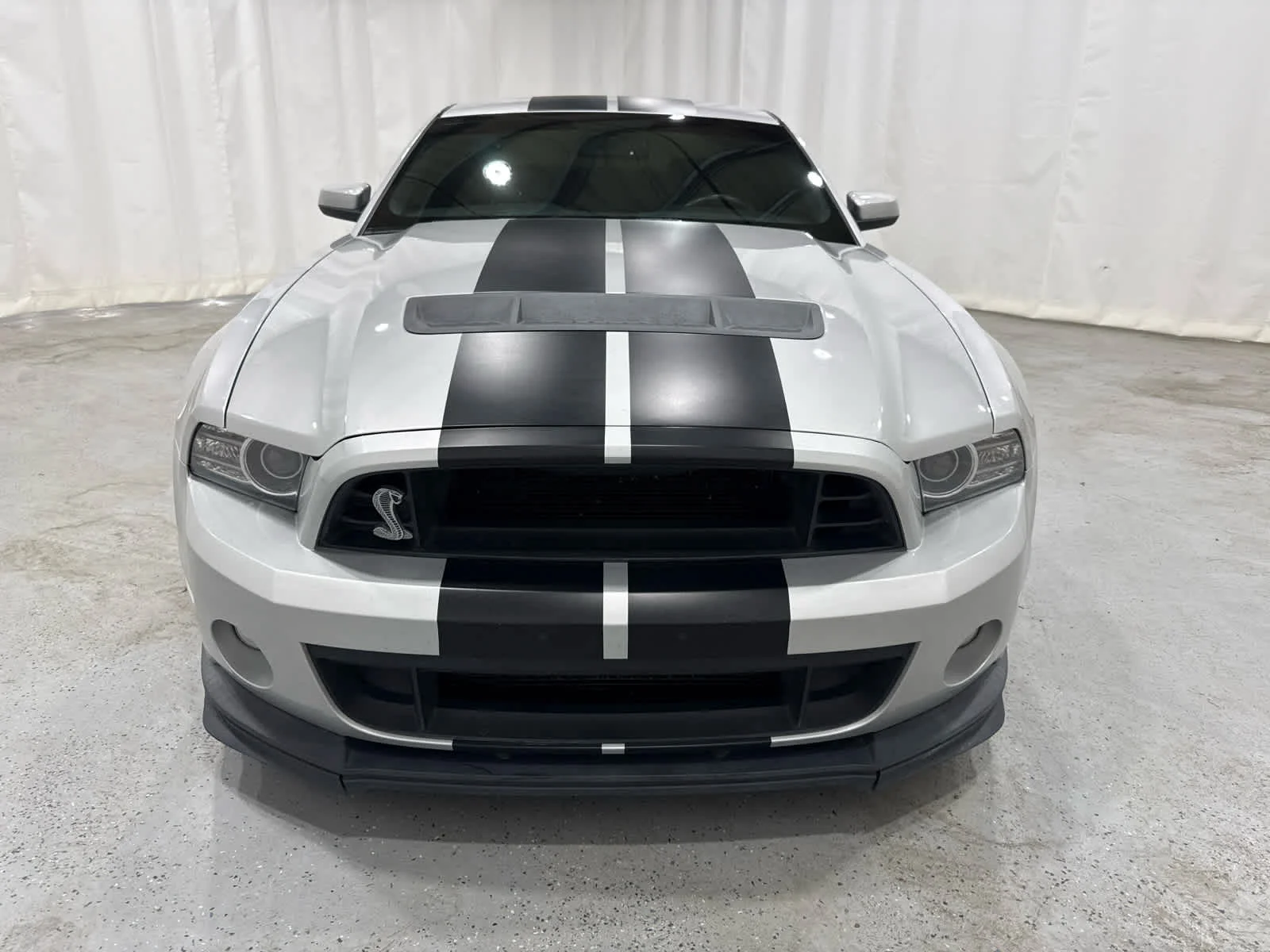 Used 2014 Silver Ford Shelby GT500 image 8