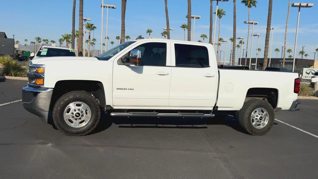 Used 2017 White Chevrolet LT image 2