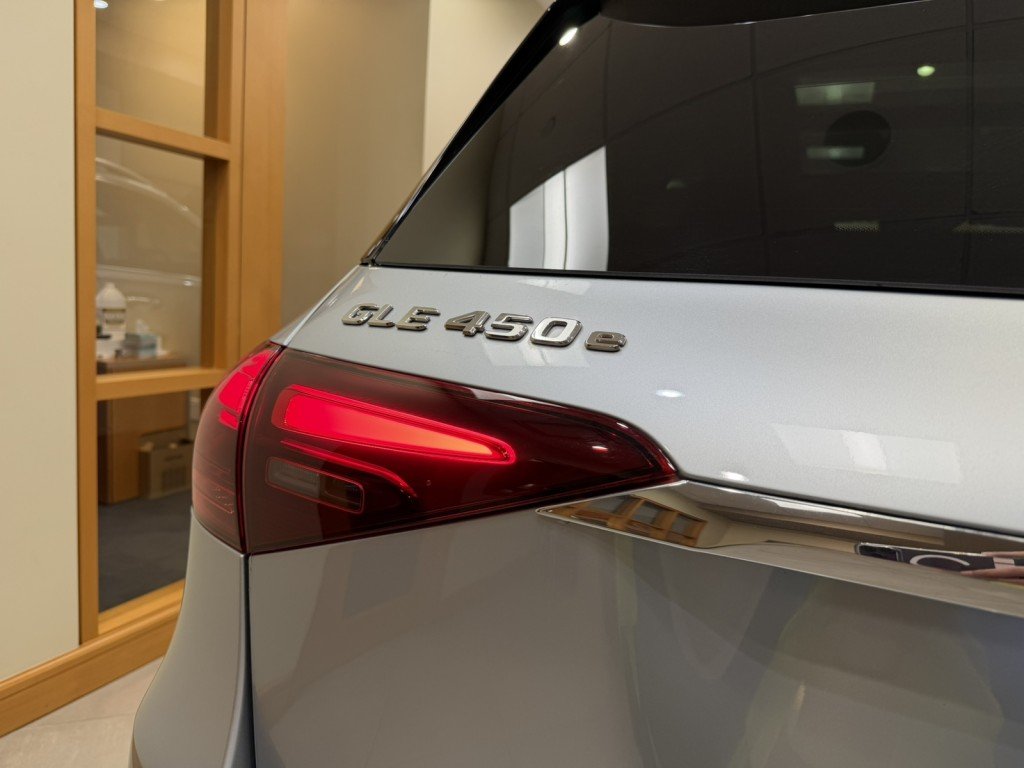 2025 Mercedes-Benz GLE GLE450E - Photo 6