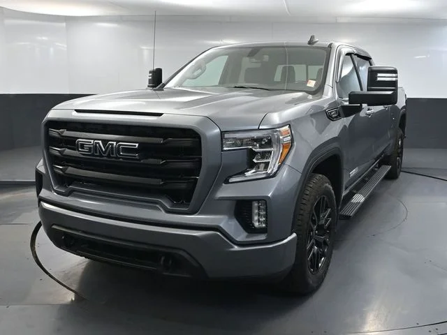 Used 2021 Silver GMC Elevation image 9