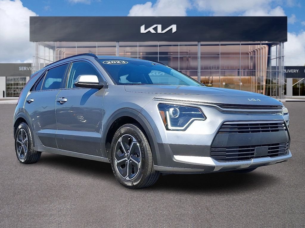 2023 Kia Niro EX HEV's photo