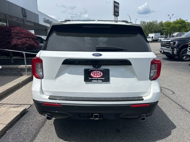 Used 2023 Star White Metallic Tri Coat Ford ST-Line image 4