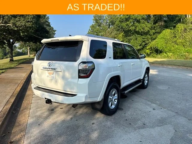 Used 2016 White Toyota SR5 image 7
